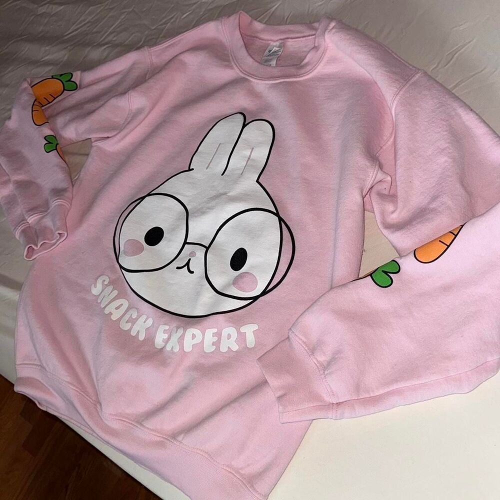 Kawaii Pink Rabbit Carrots Snack Expert Sweatshirt